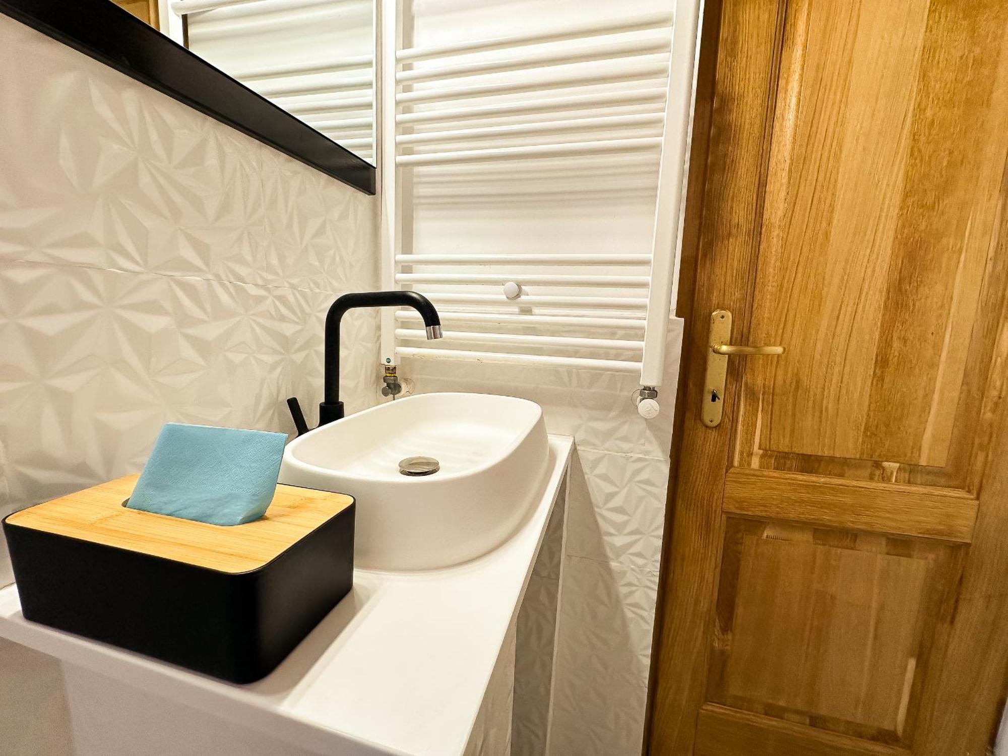 The Royal - Studio With Balcony & Panoramic View Craiova Exteriér fotografie