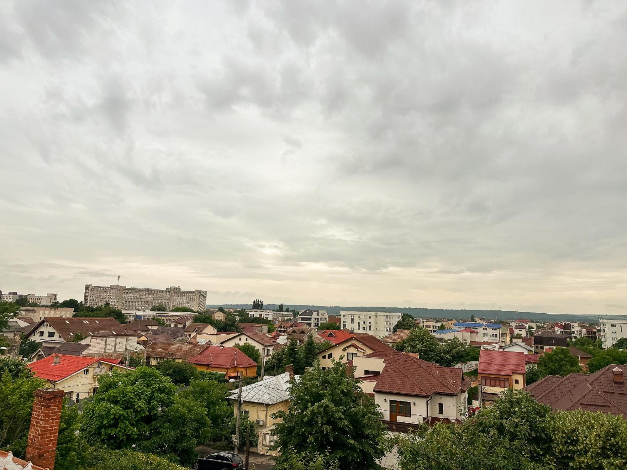 The Royal - Studio With Balcony & Panoramic View Craiova Exteriér fotografie